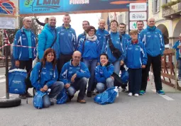 Il gruppo della Buschese alla Maratona del Lago Maggiore